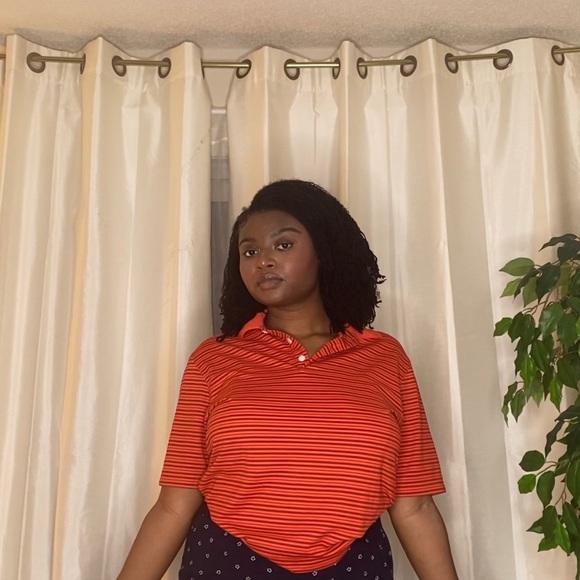 SOLD-Nike Orange Workout Polo top - Picture 3 of 16